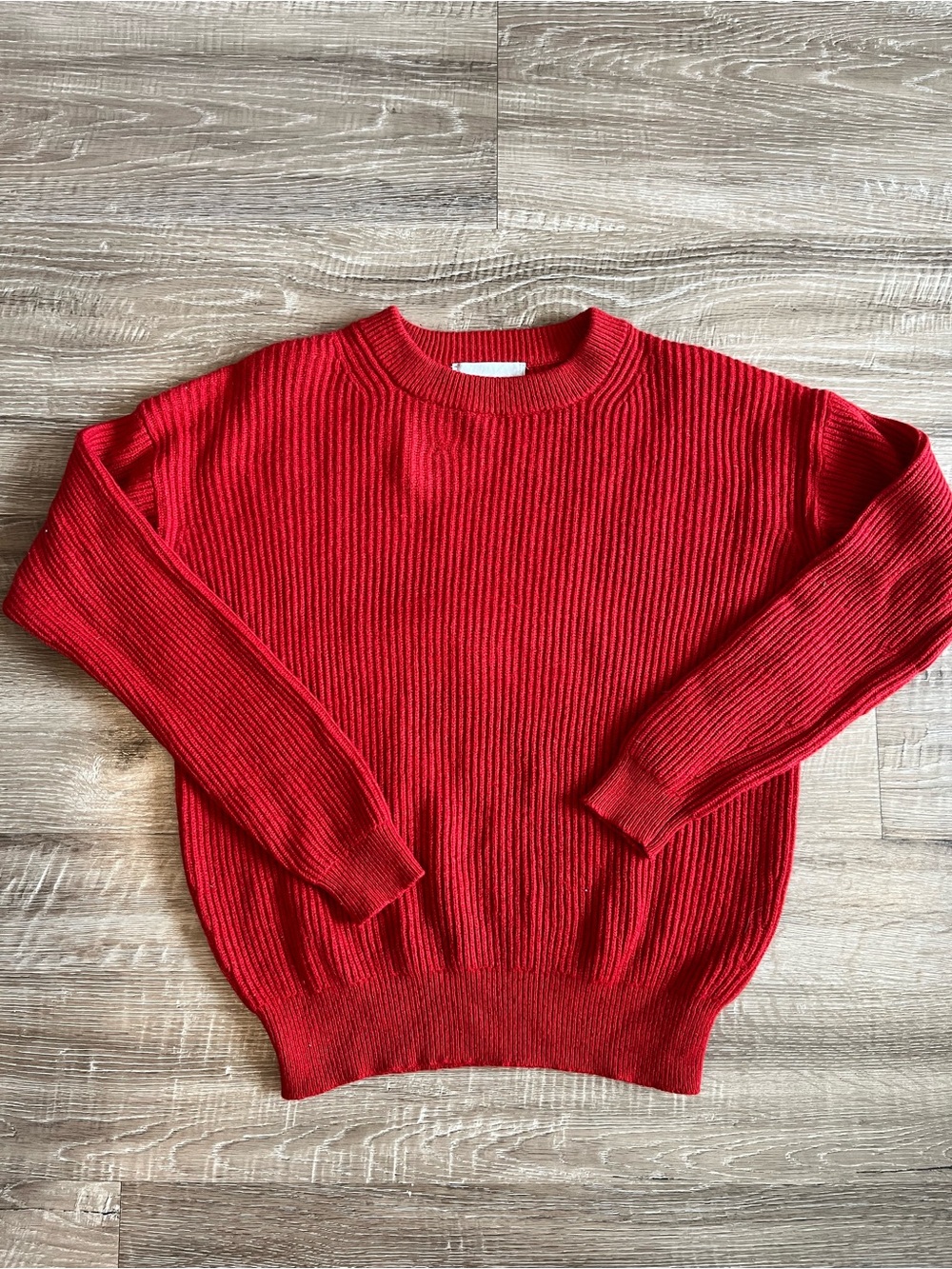 Everlane women’s small bright red 100% cashmere sweater crew neck